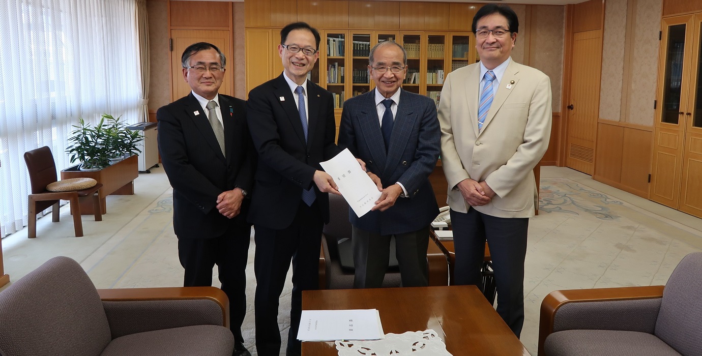 大分県知事へ要望書を提出しました。